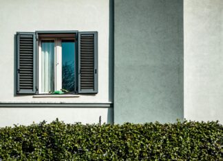 Menuisier à ancenis : transformez vos espaces extérieurs en aluminium